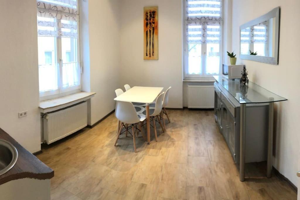 Apartment Apartmenthaus Am Bahnhof *